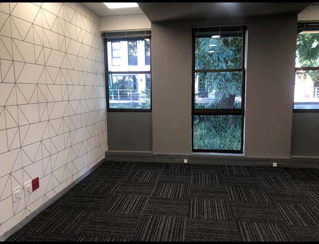 186M² OFFICE TO LET IN HYDE PARK